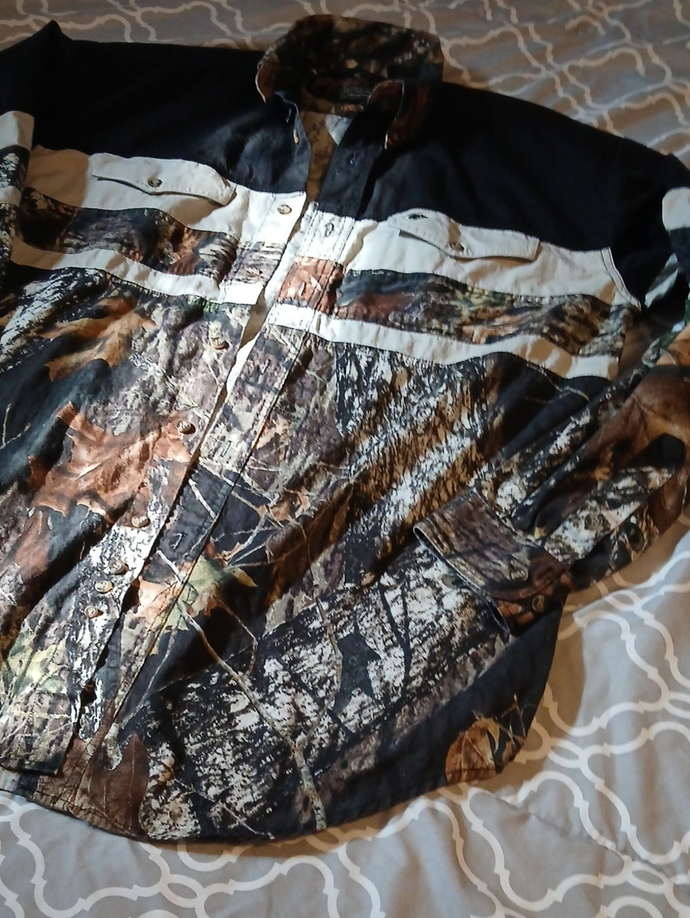 Mossy Oak Western Ropers Camouflage Shirt with Brown, Black & Green Details